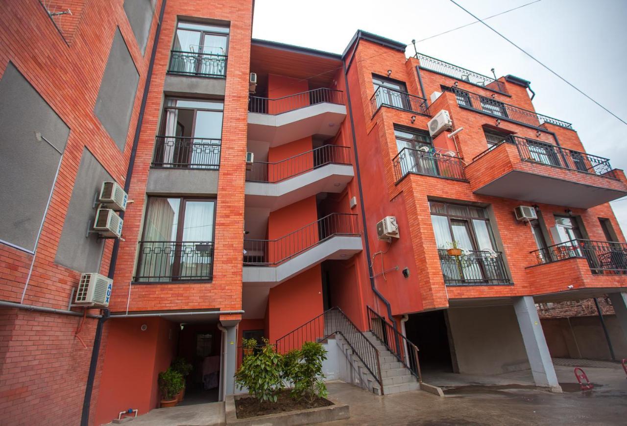 Apartment On L.Meskhishvili Turn Tbilisi Bagian luar foto