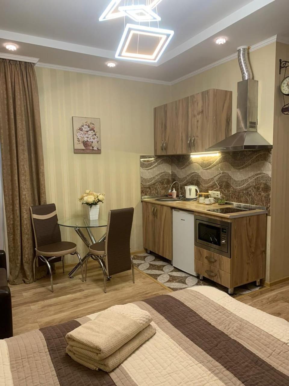 Apartment On L.Meskhishvili Turn Tbilisi Bagian luar foto