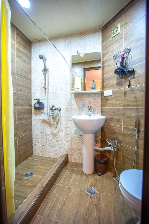 Apartment On L.Meskhishvili Turn Tbilisi Bagian luar foto