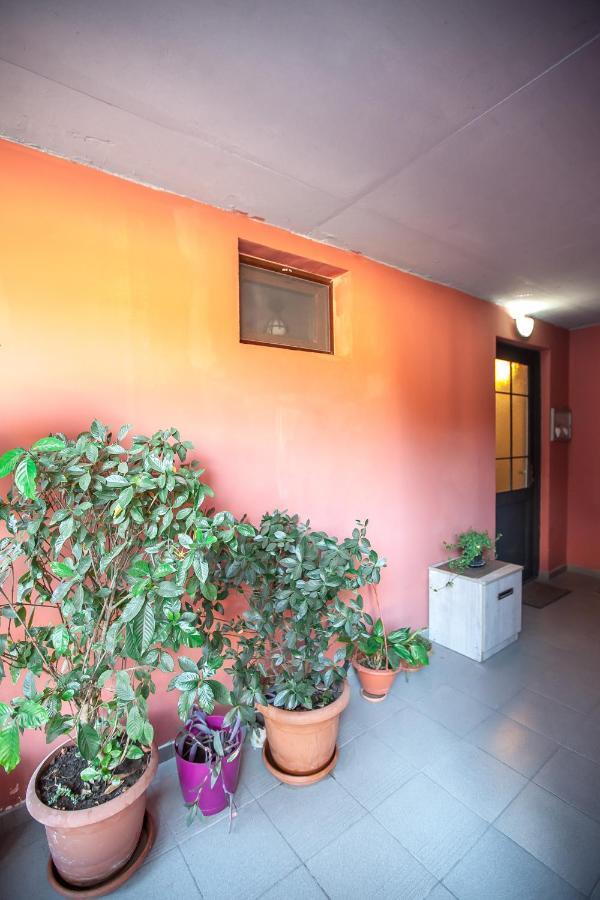 Apartment On L.Meskhishvili Turn Tbilisi Bagian luar foto